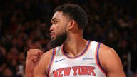Towns plays with Grade 2 quad strain, scores 19 in Knicks' win