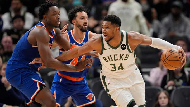 Giannis Antetokounmpo brushes off Knicks trade rumors after leading Bucks past New York