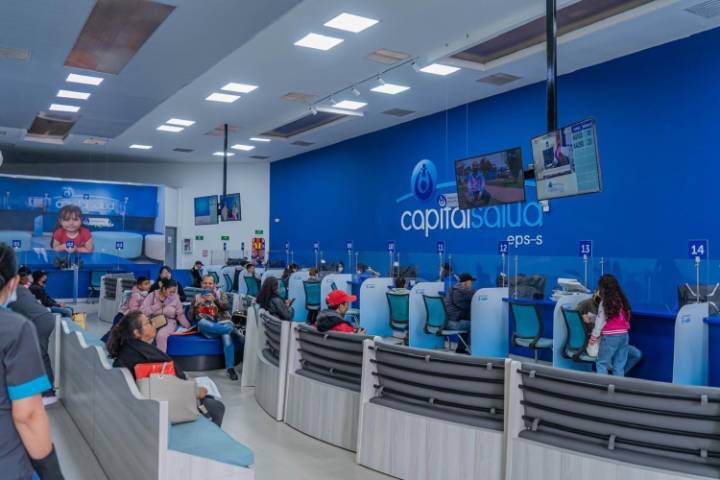¡Se acabó el papeleo! Capital Salud EPS-S transforma la atención, elimina el 80% de autorizaciones y amplia su red de farmacias.