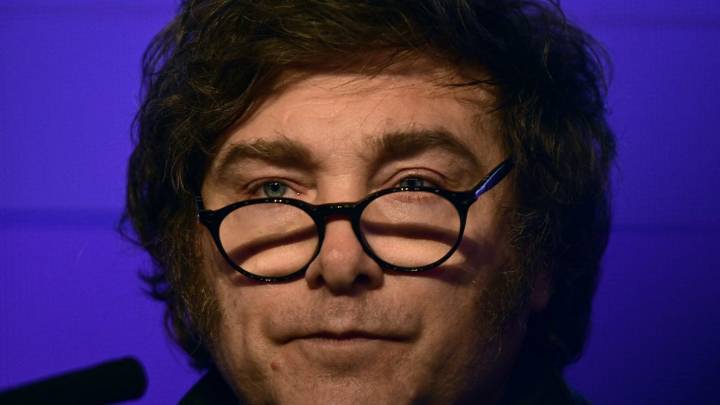 El Congreso argentino desafía a Milei y aprueba límites a su poder por decreto