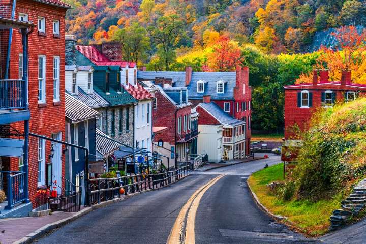 The Top Small Towns for Taking in the Fall Foliage