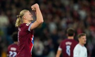 Erling Haaland logra un “hat trick” con Noruega y Cristiano Ronaldo no anota en triunfo de Portugal