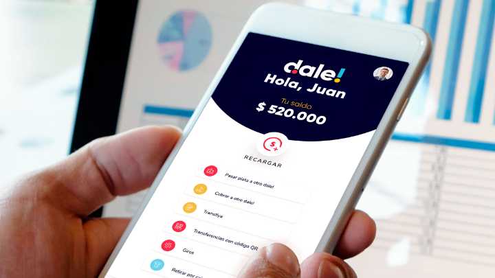 Billeteras digitales impulsan la inclusión financiera en Colombia, pero aumentan los retos en seguridad y educación digital, advierte DataCrédito