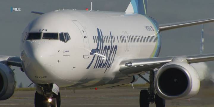 Alaska Airlines apologizes after more than 400 flights canceled during IT outage