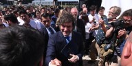El Gobierno llega al final de la campaña enfocado en el tercio que le permita resistir en el Congreso