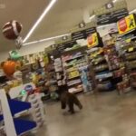 Bear caught on video browsing aisles at Arizona grocery store