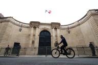 Explainer-Why French government's resignation pushes 2026 budget into danger zone