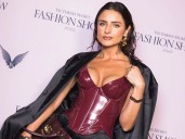 Aislinn Derbez invitada al Victoria’s Secret Fashion Show 2025