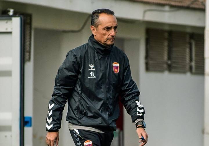 «Estoy convencido de que el Sporting va a estar en el grupo de arriba; está bien armado»