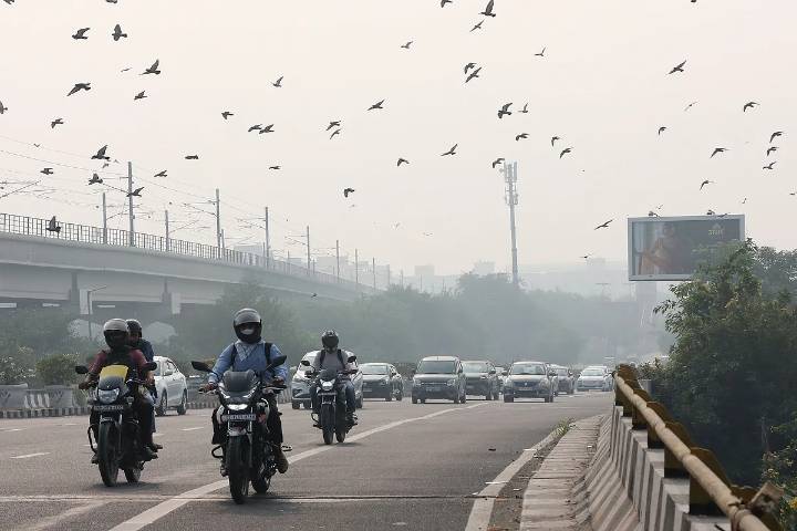 Sembrando nubes en Nueva Delhi para provocar lluvias que limpien la ciudad más contaminada del mundo