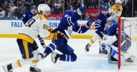 Maple Leafs snap a 2-game losing streak with a 7-4 victory over the Predators