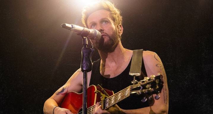 Axel, intérprete y compositor: “Un cantante debe tener una voz que toque el corazón” (Entrevista)