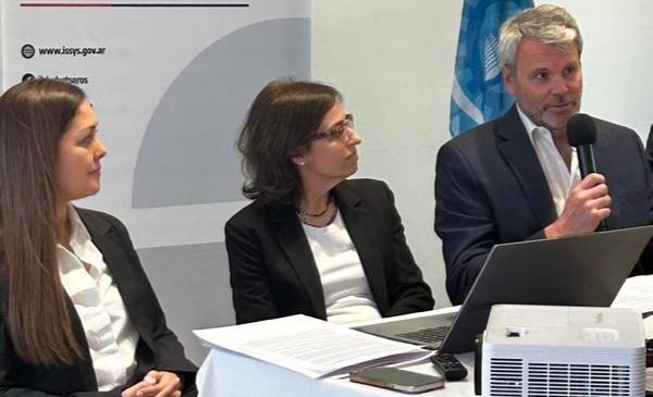 Provincia lanzó el Plan Odontológico Especial para Mayores de 60 años