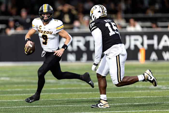 Missouri QB Beau Pribula carted off field with left ankle injury against No. 10 Vanderbilt