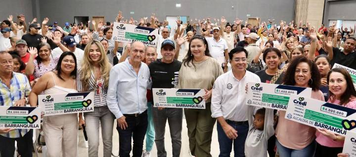 Alcalde Char hizo nueva entrega de créditos a 267 microempresarios