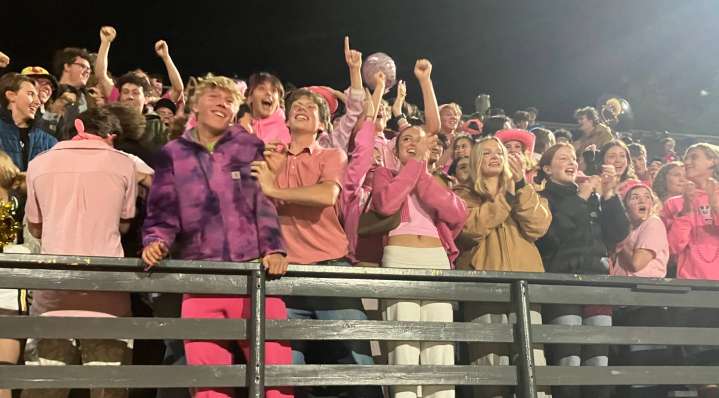 Celebrating a ‘pink out’ Pirate homecoming
