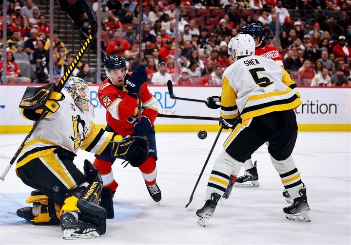 Tristan Jarry is the difference for the Penguins in Florida, leaving Brad Marchand in disbelief