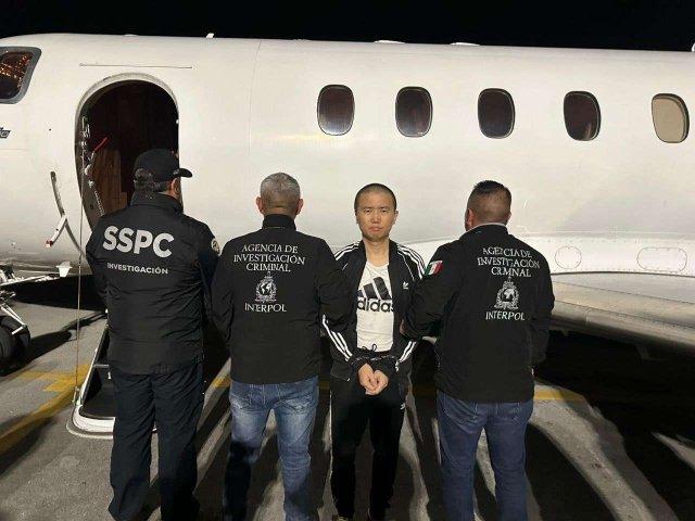 México entrega a EU a Brother Wang tras su captura en Cuba