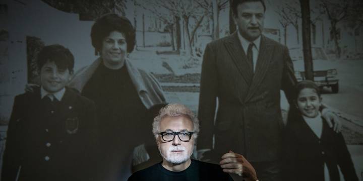 Claudio Villarruel, de la tele al teatro con una obra autobiográfica donde revela secretos familiares: “Escribir es perdonar”