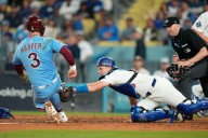 Phillies force Game 4 with 8-2 win over Dodgers in Game 3