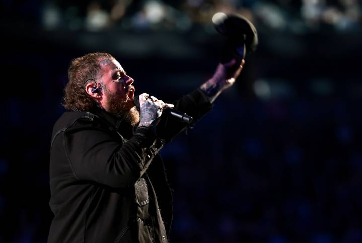 Country star admits affair, calls it one of the “worst moments” of his life