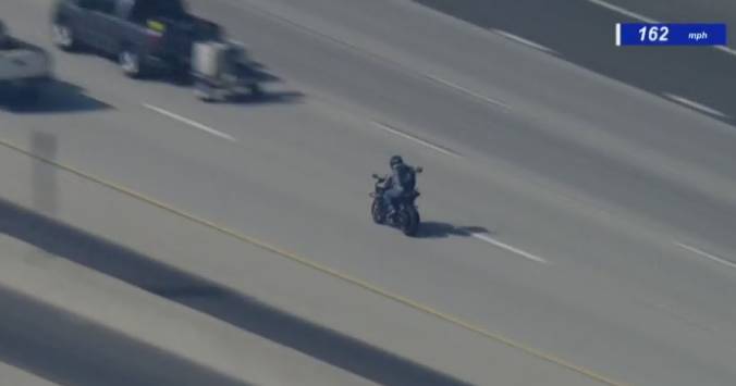 Suspect leads high-speed pursuit in Inland Empire
