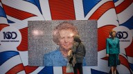 Escándalo en Inglaterra: libro asegura que la ex primera ministra Margaret Thatcher habría tenido dos romances extramatrimoniales