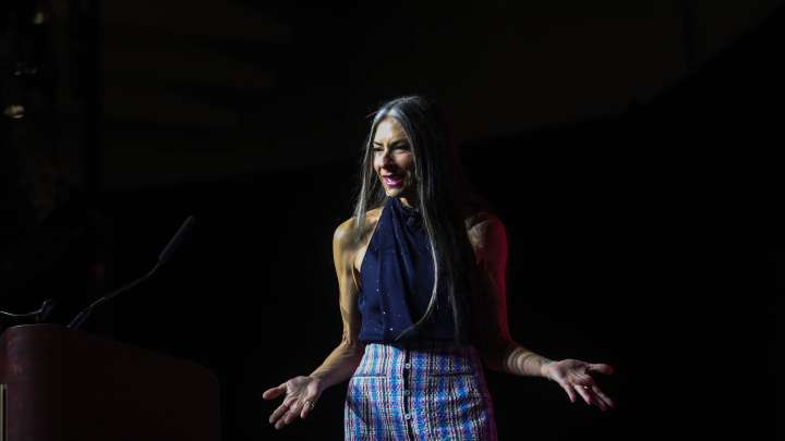 TV personality Stacy London gives keynote at Smart Women Luncheon