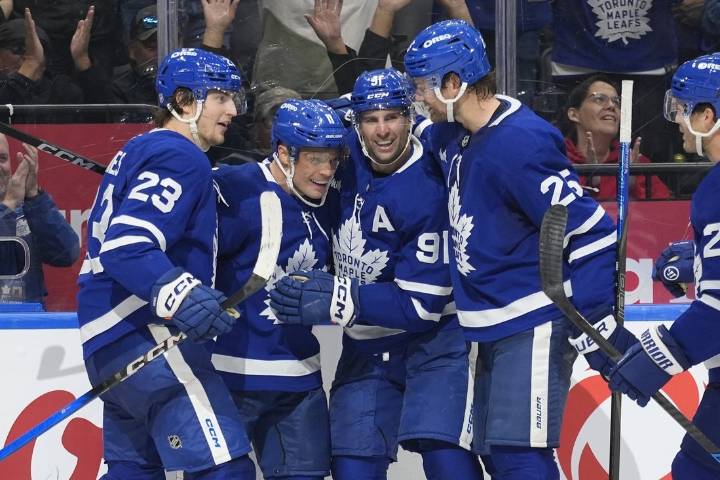 Deadspin | Max Domi's late winner elevates Maple Leafs over lowly Flames