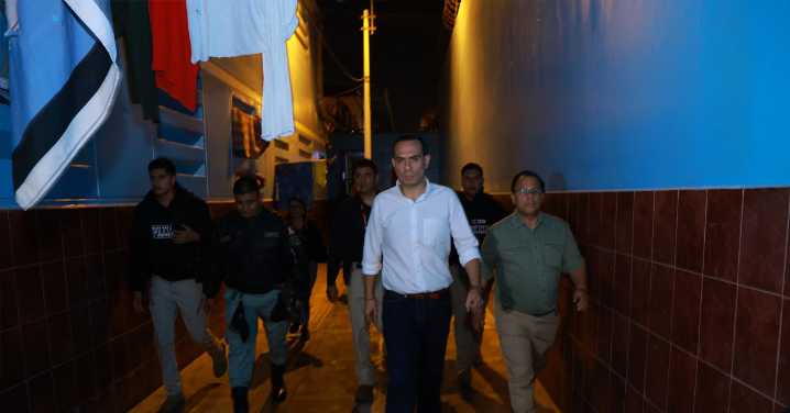 Presidente José Jerí lidera requisa en el penal Sarita Colonia tras asesinato en el Callao