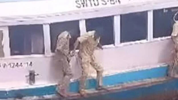Jumped into lake following dispute with her boyfriend; local youth and govt staff save woman from drowning