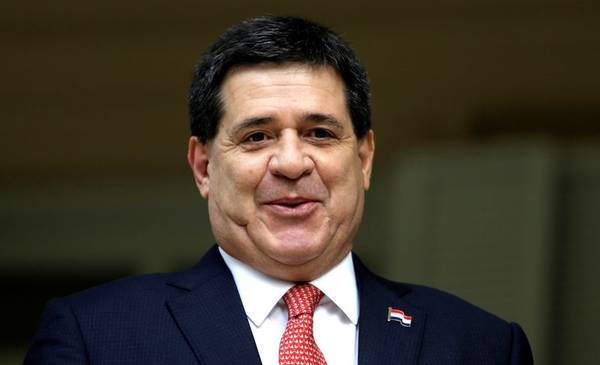 Cartes lo consiguió: EEUU levantó las sanciones al ex presidente por corrupción
