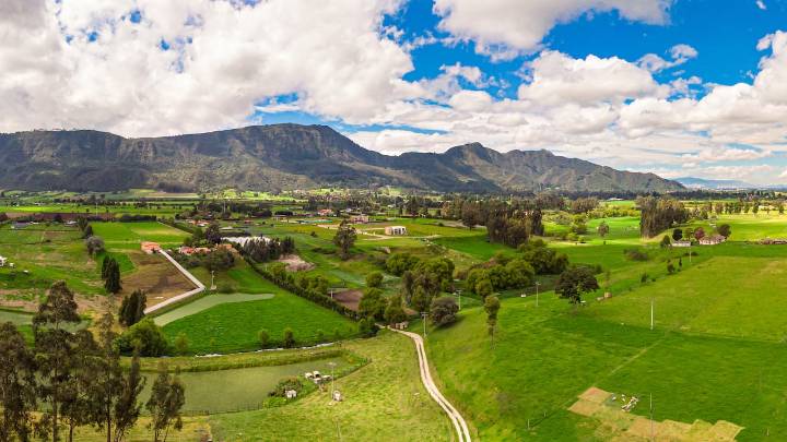 El pueblo de Cundinamarca reconocido por su riqueza natural y bellos paisajes; está a una hora de Bogotá