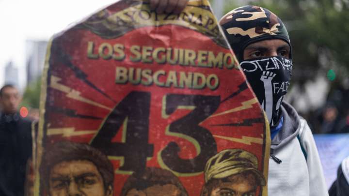 Detienen a Expolicía de Iguala Ligado a la Desaparición de los 43 Normalistas de Ayotzinapa