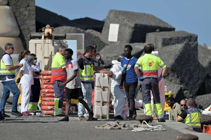 El Gobierno asegura que cumplirá el auto del Supremo sobre el traslado de menores migrantes a la Península
