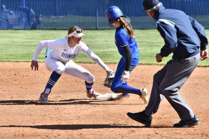 Broomfield softball, behind Lauren Martinez, easily secures 5A Region 1 championship