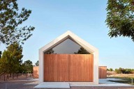Ramón Esteve, arquitecto: "La arquitectura de los nuevos barrios en España es muy fea. La normativa tiene gran parte de culpa, es muy limitante"
