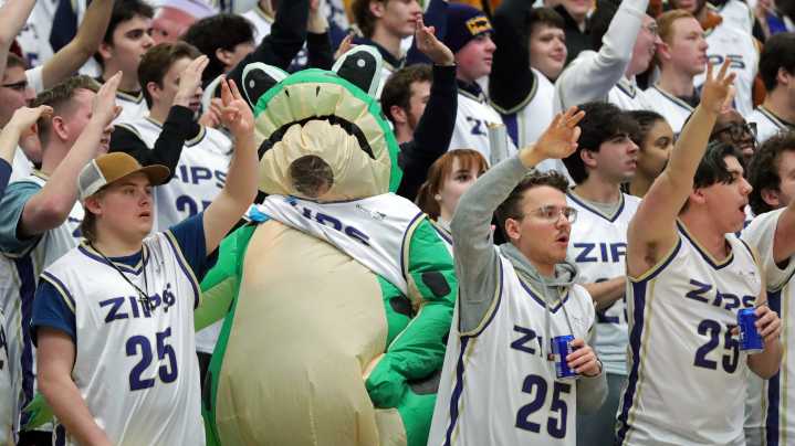 A three-peat and a turnaround? Akron Zips basketball is on the horizon