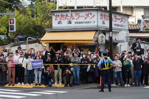 Trump's tour of Asia in photos