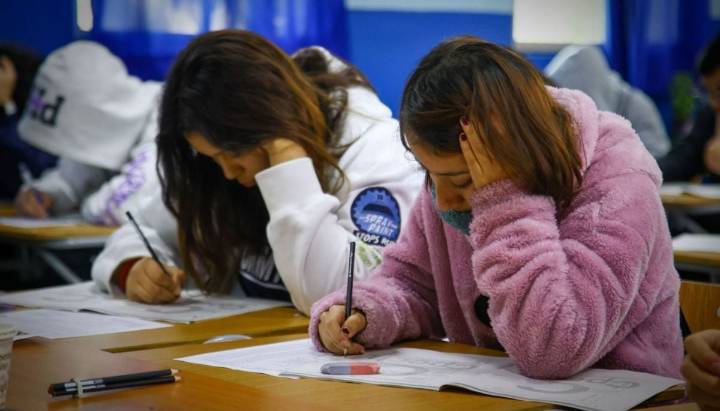 Confirman "algunas contingencias" en Simce 2025 y suspensión de pruebas en zonas afectadas