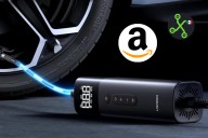 Este compresor de aire de UGREEN puede inflar las llantas de tu auto en tres minutos y Amazon lo tiene en su precio mínimo histórico