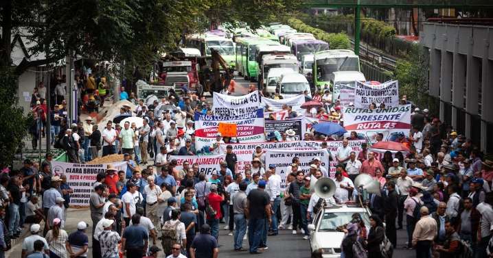 Transportistas amagan con cierres viales en CDMX para exigir aumento de tarifas