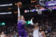 Deadspin | Jazz's Lauri Markkanen gets another chance to bash Suns