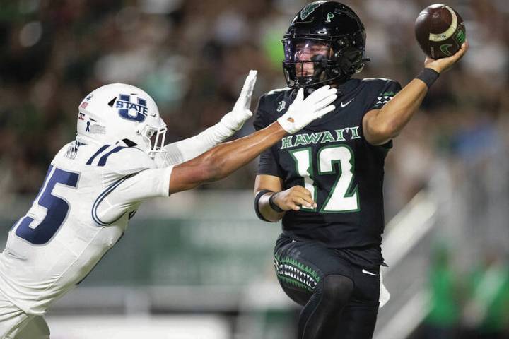 Warriors roll past Utah State in 44