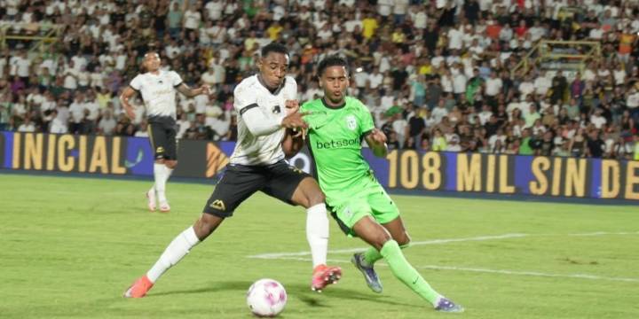 Así fue como le validaron un polémico penal a Atlético Nacional ante Llaneros: estos son los audios del VAR