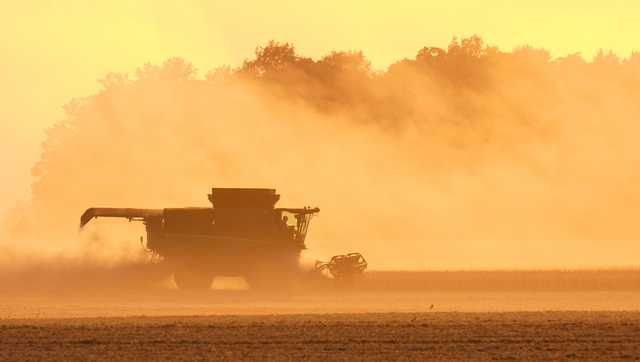 USDA reopens 2,100 offices to aid farmers amid shutdown