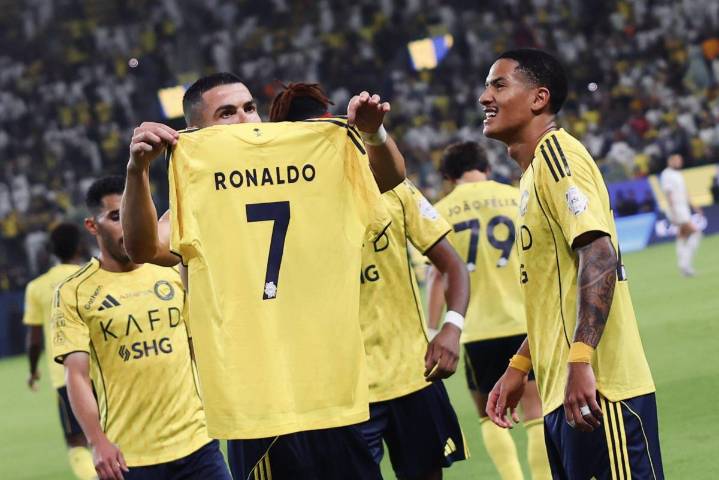 Cristiano Ronaldo marca su gol 949 en la goleada del Al