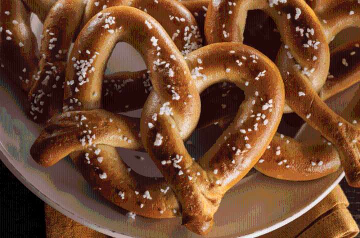 Students served pretzels sprinkled with oven cleaner, Oregon school confirms