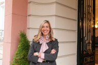 La firma cántabra La Folie presenta su nueva colección en la embajada de Portugal