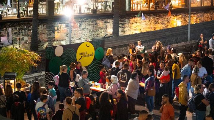 ¡Prepárense, mortales! Las Ramblas Centro, el lugar del encuentro, se transforma en el epicentro del terror y la diversión este Halloween.